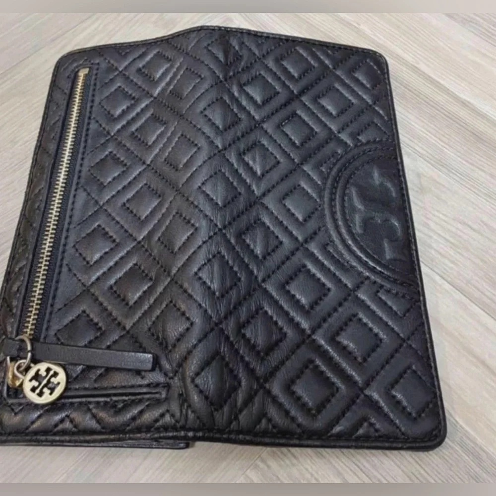 Tory Burch Black Quilted Women's Wallet - Picture 5 of 5
